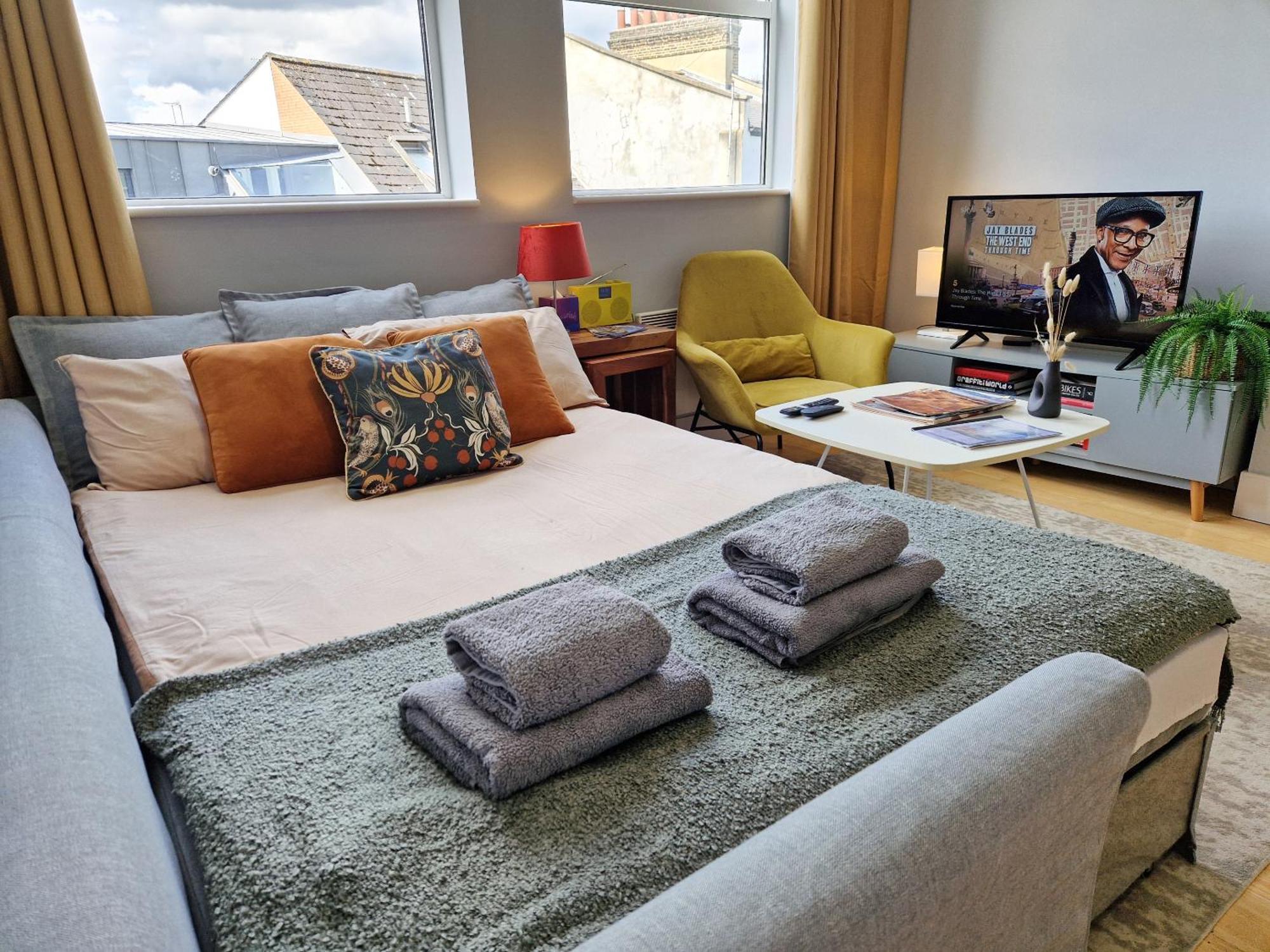 1-Bed Apartment, Close To Kensington Olympia With Free Wi-Fi & Netflix Londres Exterior foto