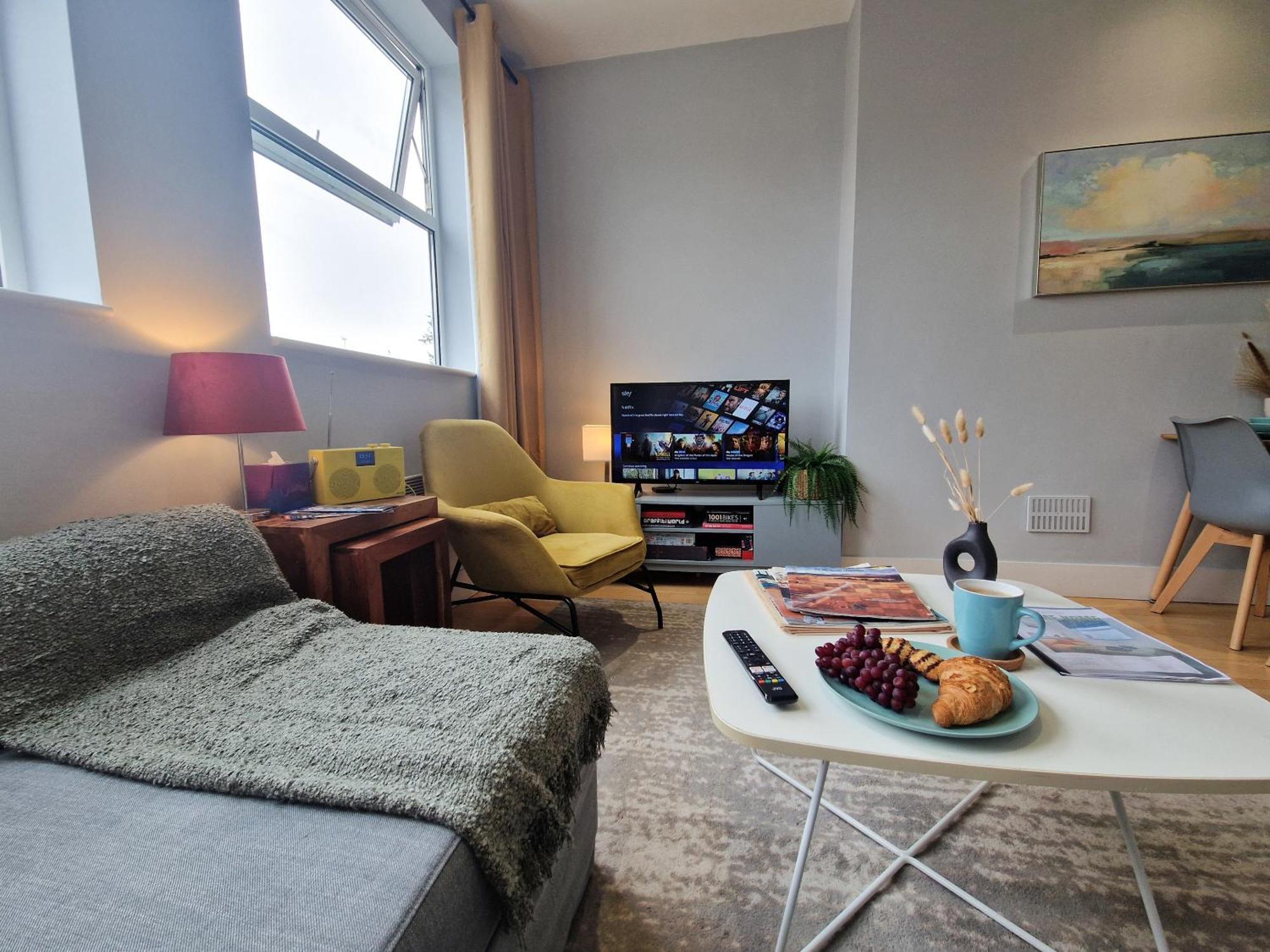 1-Bed Apartment, Close To Kensington Olympia With Free Wi-Fi & Netflix Londres Exterior foto