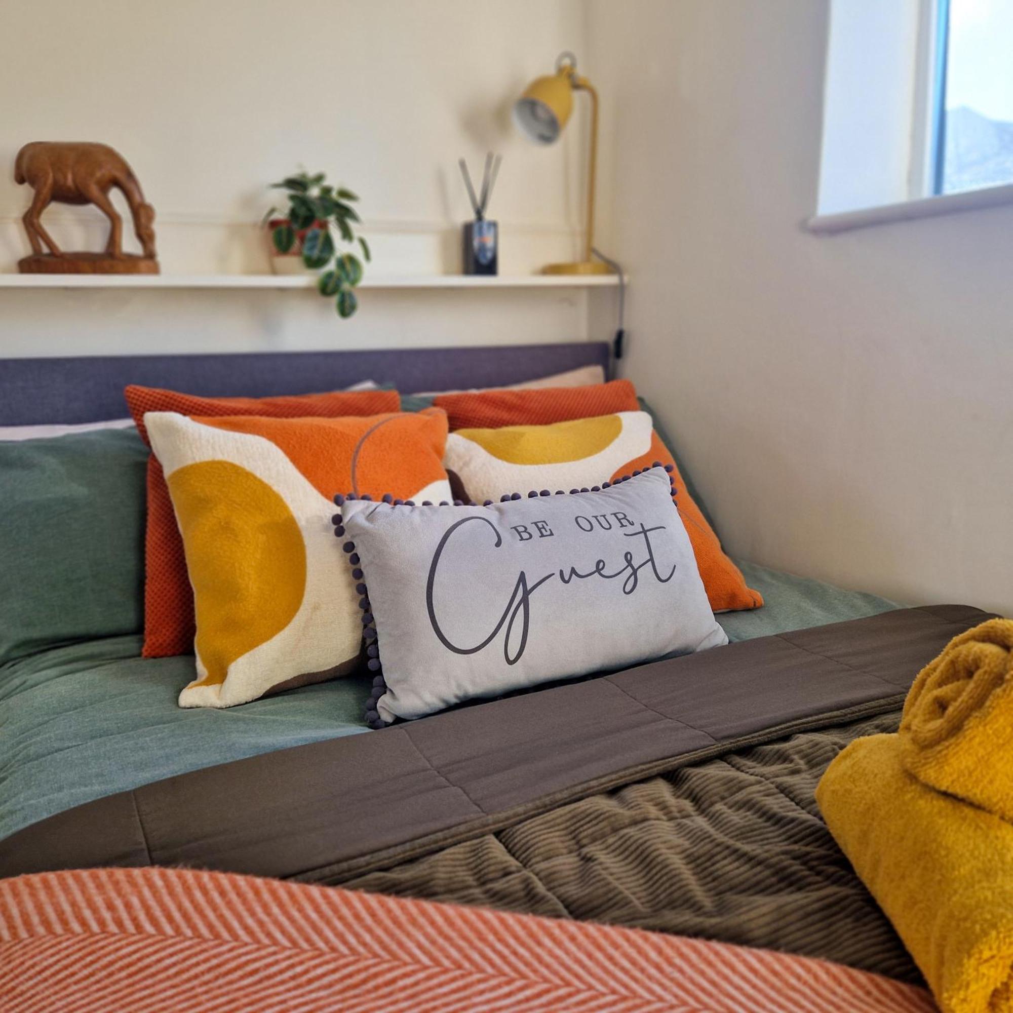 1-Bed Apartment, Close To Kensington Olympia With Free Wi-Fi & Netflix Londres Exterior foto